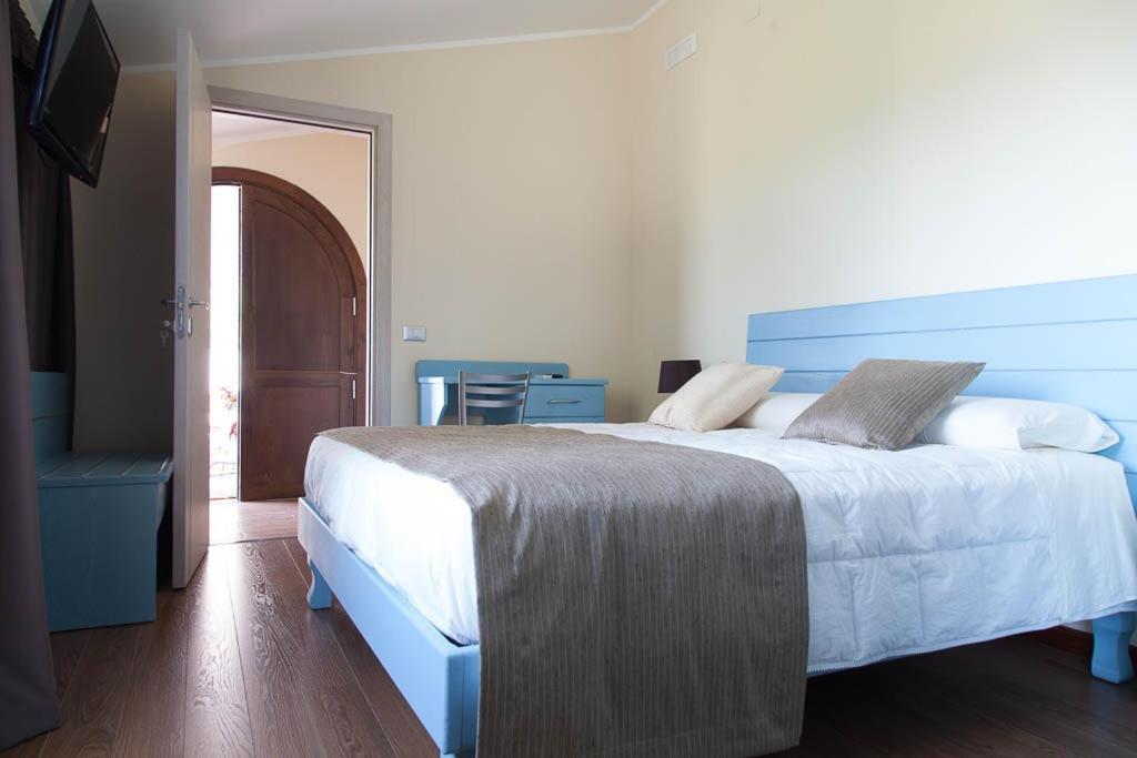 B&B Le Rose Del Tirreno 法勒纳 外观 照片